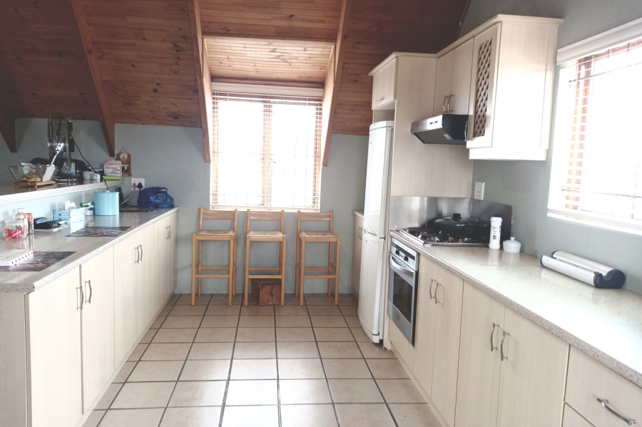 6 Bedroom Property for Sale in Jacobsbaai Western Cape